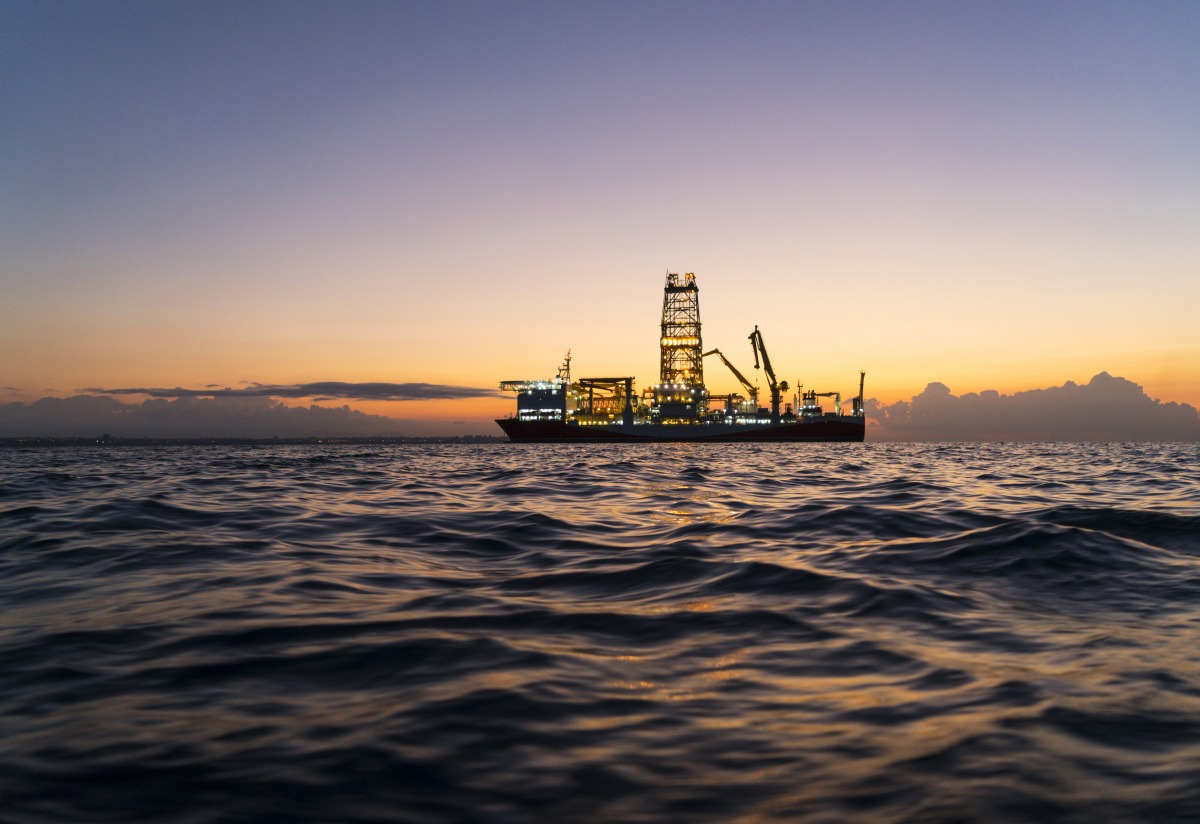 Mission ponctuelle en mer : quelle durée du travail applicable ?