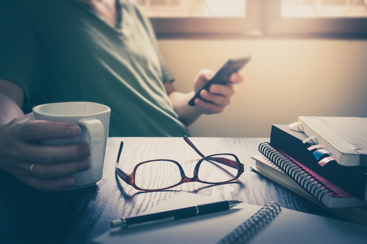 Obligation de rester joignable par téléphone = astreinte